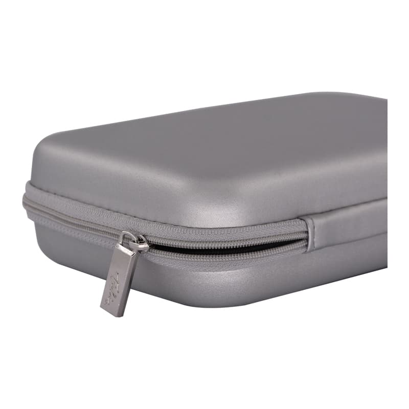 Silver razor storage bag