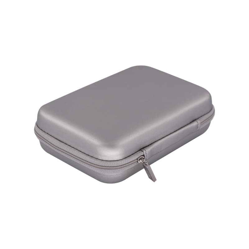 Silver razor storage bag